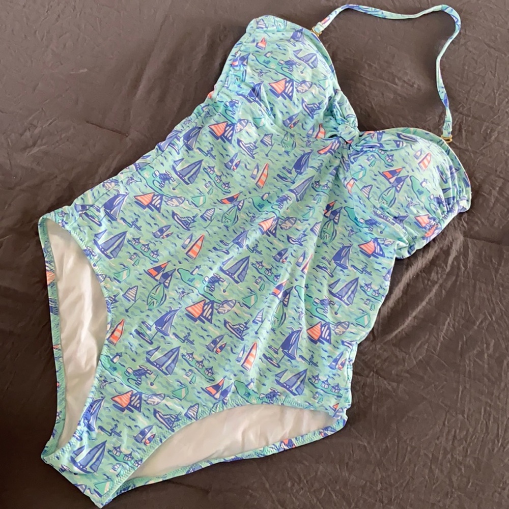 VINEYARD VINES sailboat one piece swim